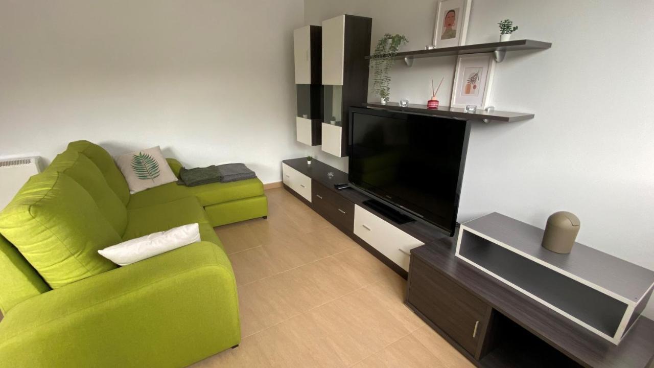 Apartamento A Cuarta Ronda Melide Exterior foto